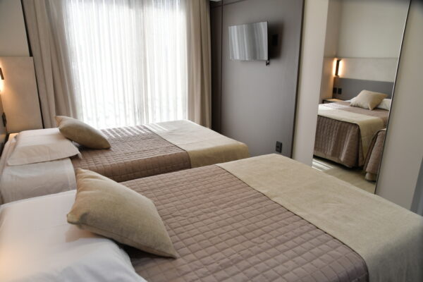 MASTER EXECUTIVO CASAL + CAMA SOLTEIRO - Imagem 3