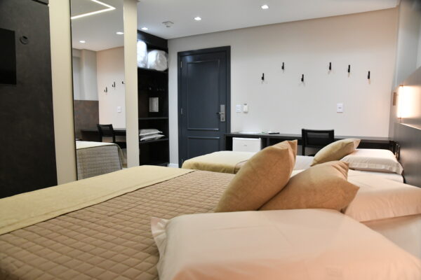 MASTER EXECUTIVO CASAL + CAMA SOLTEIRO - Imagem 2